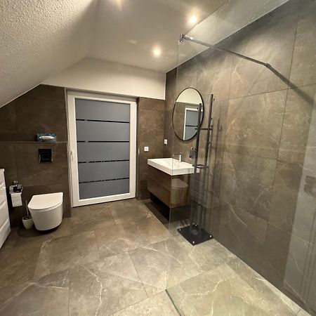 Modern House Gehrden Auf 2 Etagen, Nice Garten, Barbecue, Contactless Check-In, Free Parking מראה חיצוני תמונה
