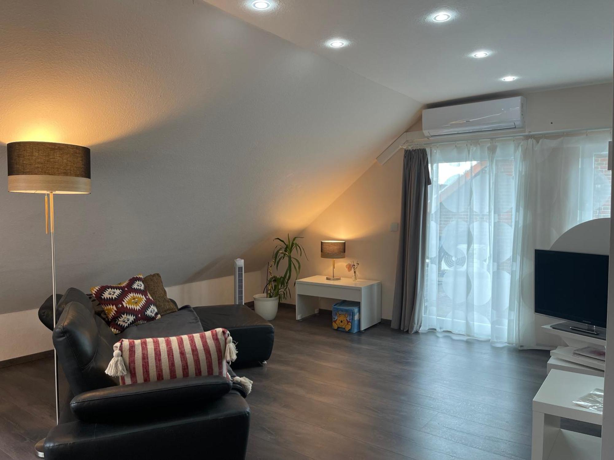 Modern House Gehrden Auf 2 Etagen, Nice Garten, Barbecue, Contactless Check-In, Free Parking מראה חיצוני תמונה