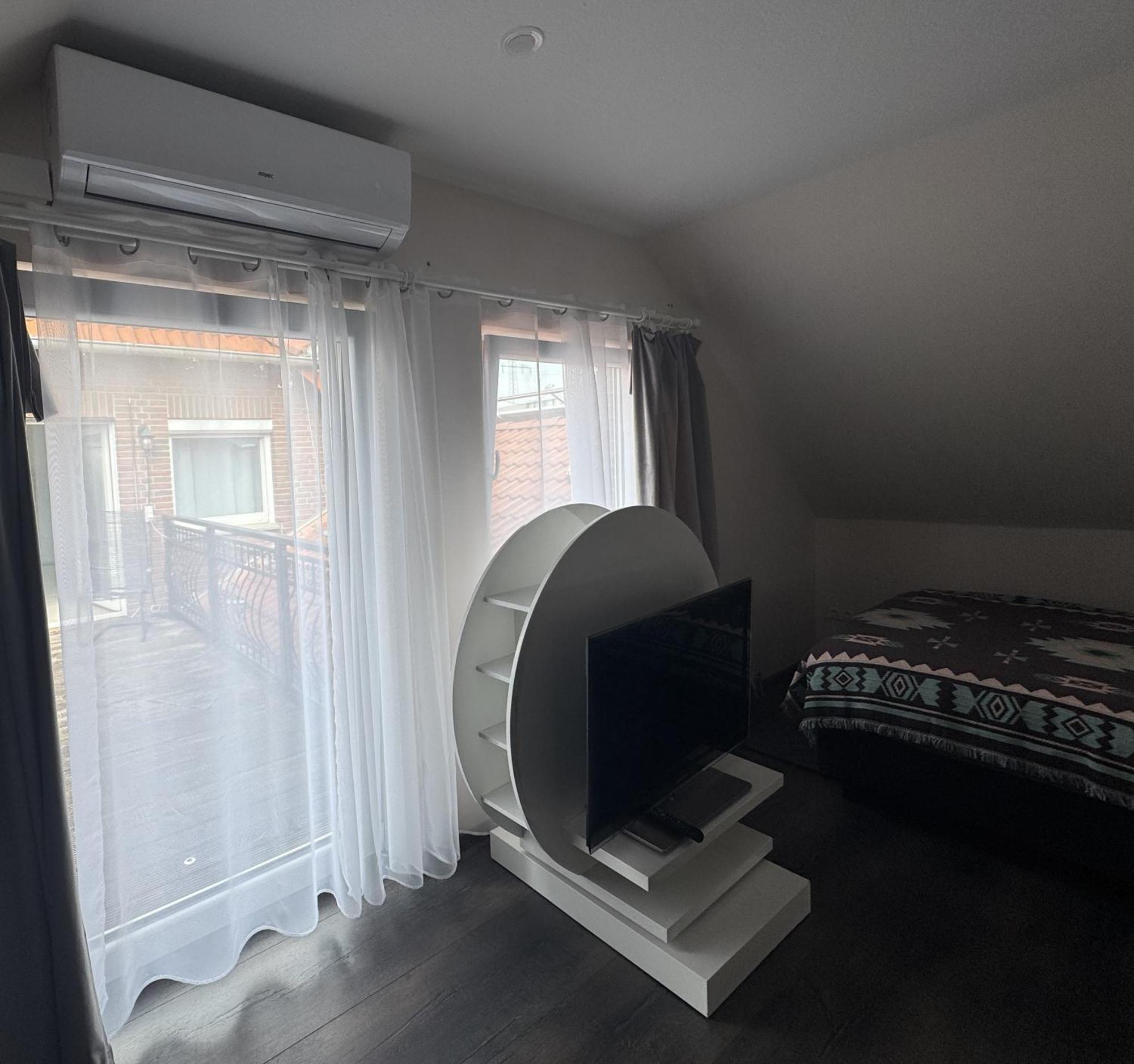 Modern House Gehrden Auf 2 Etagen, Nice Garten, Barbecue, Contactless Check-In, Free Parking מראה חיצוני תמונה