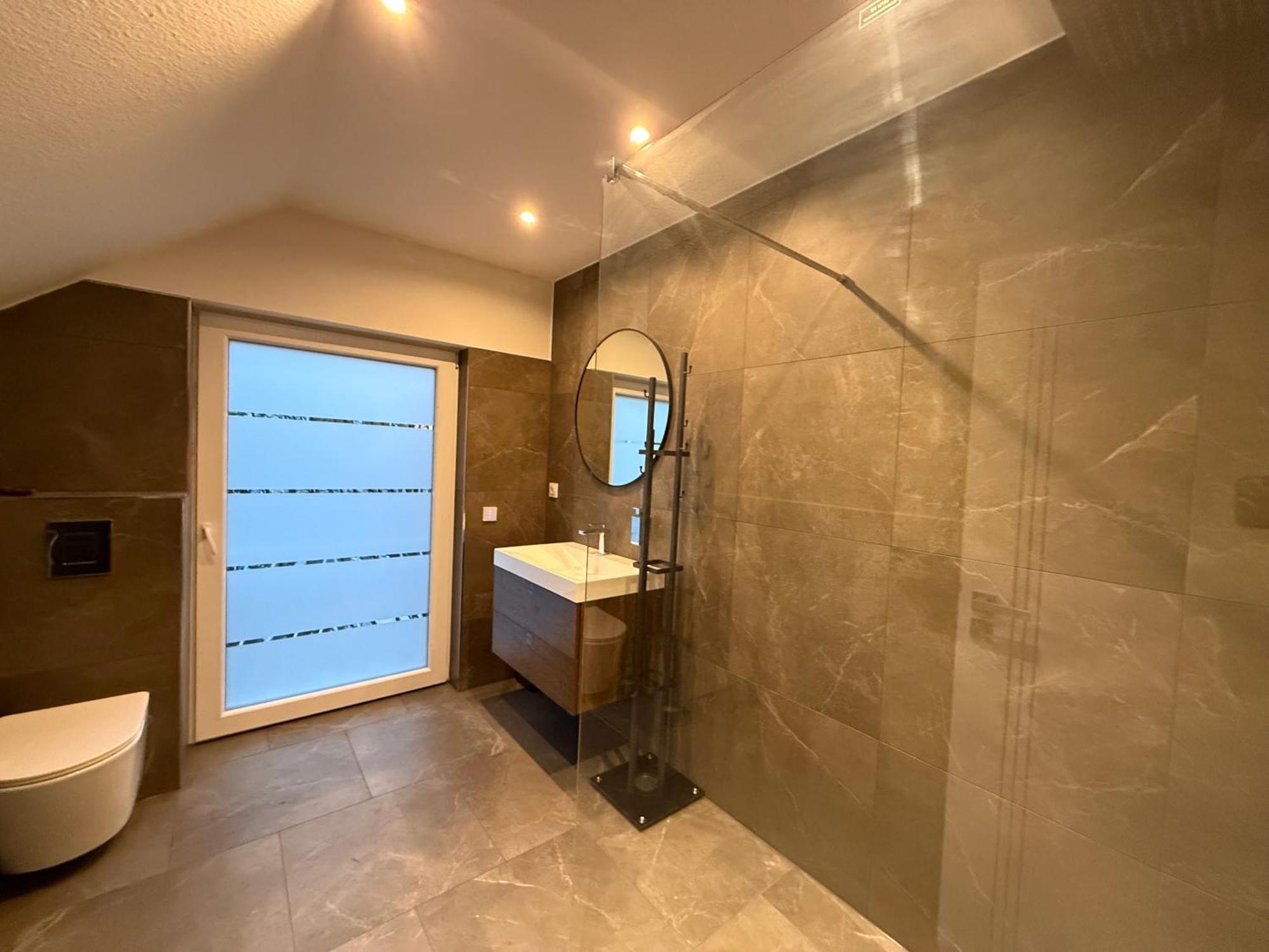 Modern House Gehrden Auf 2 Etagen, Nice Garten, Barbecue, Contactless Check-In, Free Parking מראה חיצוני תמונה